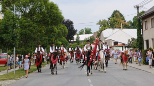 V Doloplazech chystají jízdu králů