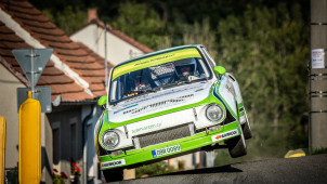 Team-green motorsport se stále drží na čele