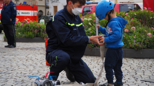 Děti tráví poslední den prázdnin s hasiči na Horním náměstí