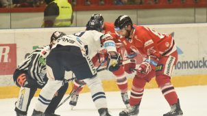Hokejisté HC Olomouc ve Vítkovicích prohráli po prodloužení