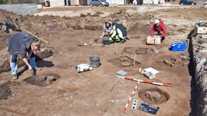 Archeologové pokračují v průzkumu Slavonína