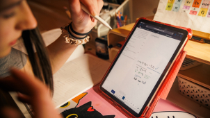 Bezplatný pomocník poradí žákům s matematikou