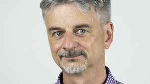 Novým náměstkem se po Pavlu Hekelovi stal Otakar Bačák