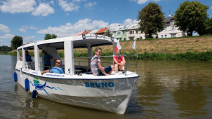 Turisté se mohou plavit po řece Moravě z Kroměříže do Kvasic