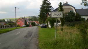 Výkopy odřízly Jívovou, opravovat se bude až do října