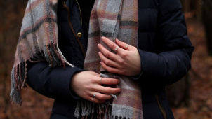 Zloději kradli bundy, připravovali se na zimu