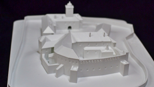 Jak vypadal hrad Bouzov před 120 lety?