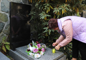 Přerov převezme péči o hrob Josefa Kainara