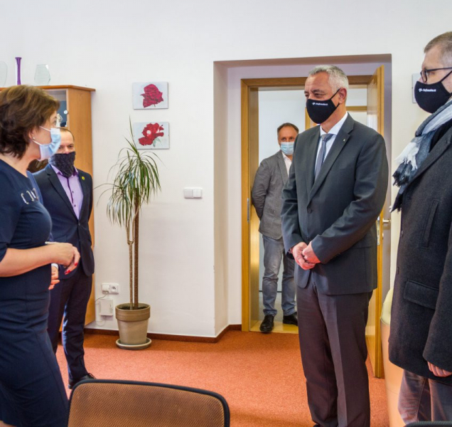 Hejtman Suchánek má za sebou první výjezd, začal na severu