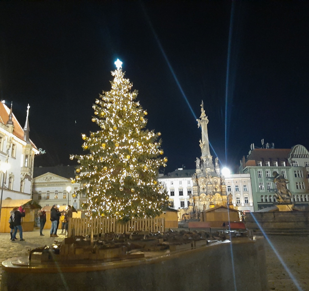 Naděje právě rozsvítila Horní náměstí v Olomouci