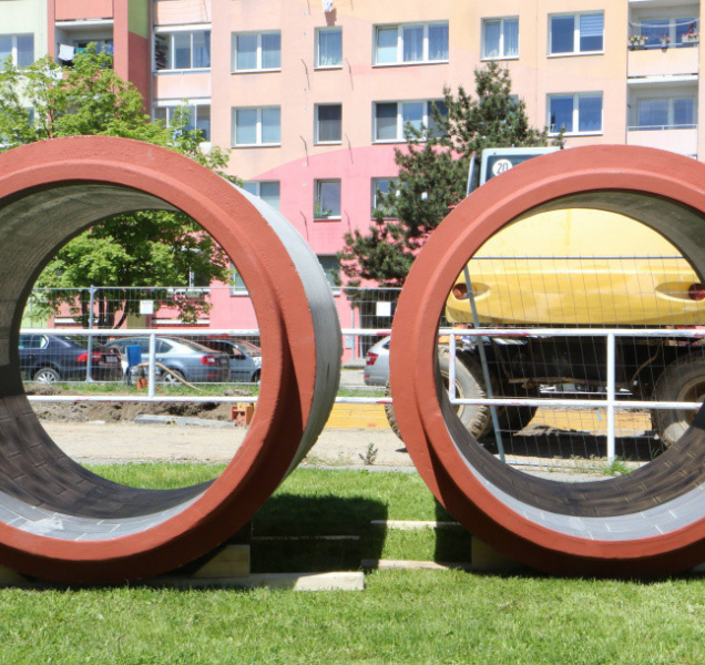 Stavba tramvajové trati postupuje, na místě jsou archeologové