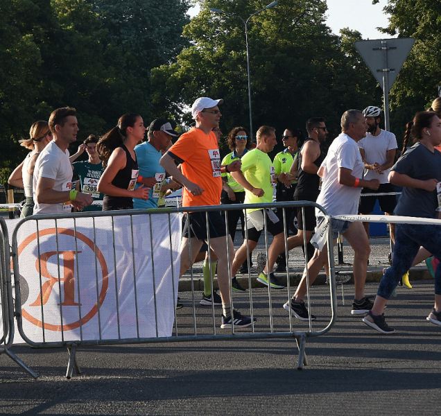 Závod přilákal i v horkém počasí 6600 běžců