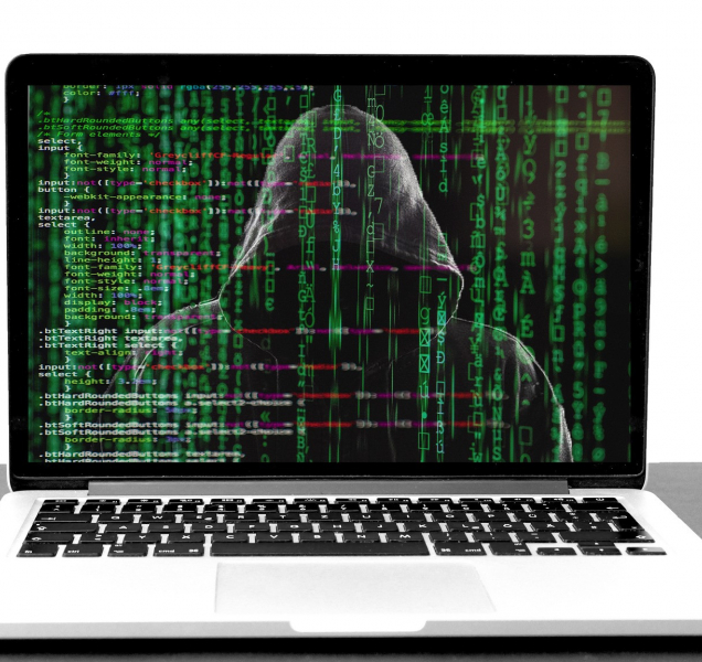 Internetoví podvodníci dále útočí