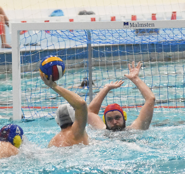 Vodní pólisté SK UP s výhrou a prohrou