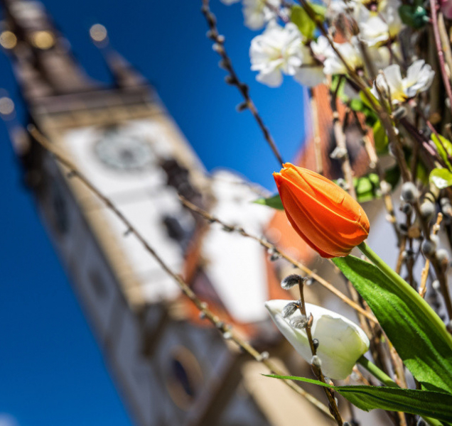 Velikonoční jarmark: Horní náměstí roztanční koncert Fleretu