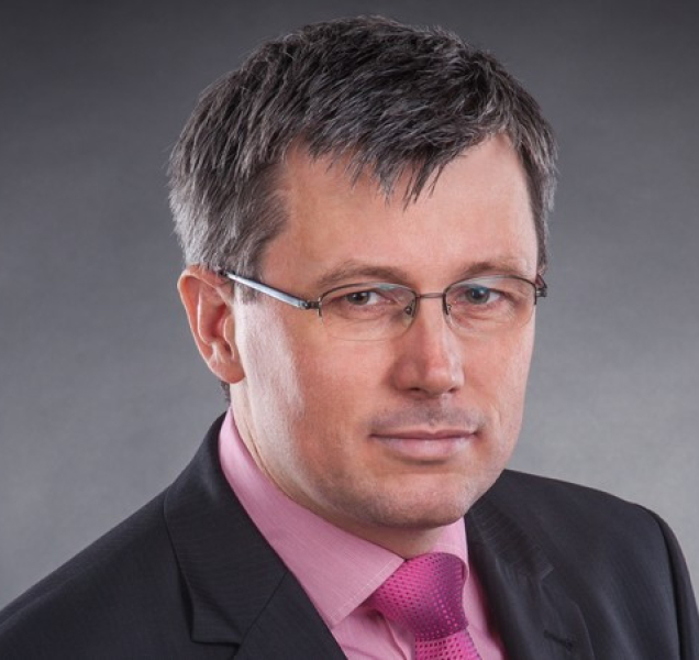 Na Ústavní soud má nakročeno právník Hulmák z univerzity