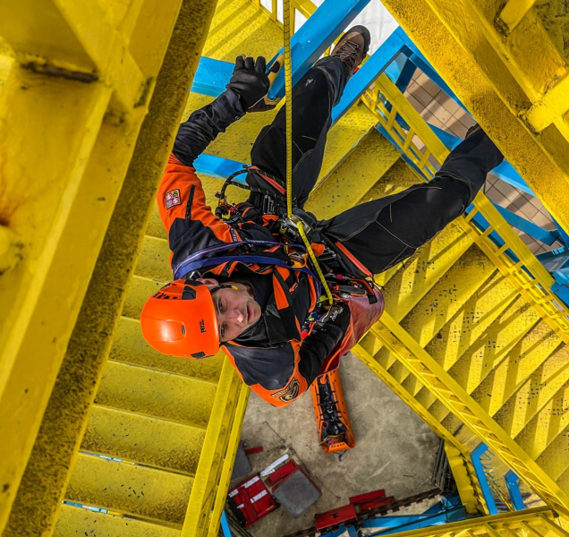 Hasiči nacvičovali záchranu osob z vyhlídkové věže v zoo