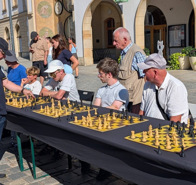 Olomoucké šachové léto zahájil arménský velmistr
