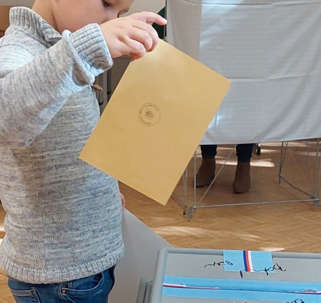 Jak si osobnosti představují ideálního politika na radnici?