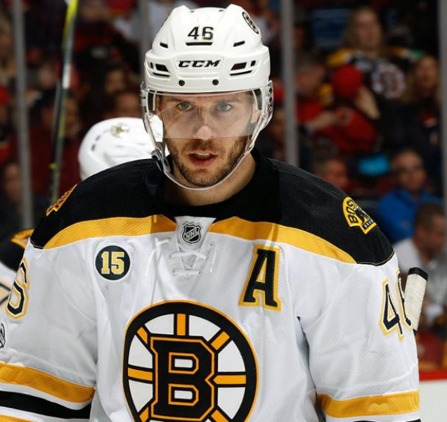 Získá David Krejčí Zlatou hokejku?