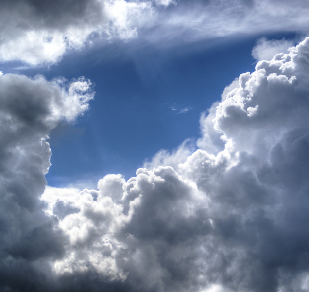 Začátek týdne přinese chladnější počasí, přijde i déšť