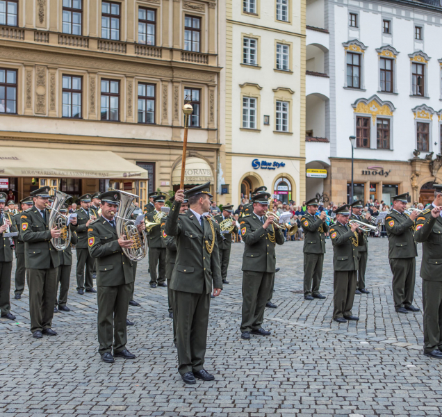 Olomouc rozezní hudba jubilejního festivalu vojenských hudeb