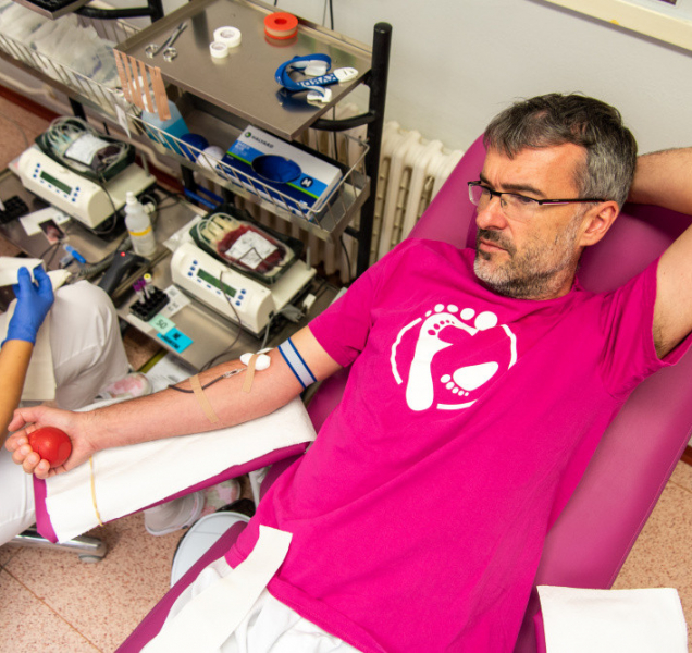 Novorozenecké oddělení FN Olomouc společně darovalo krev