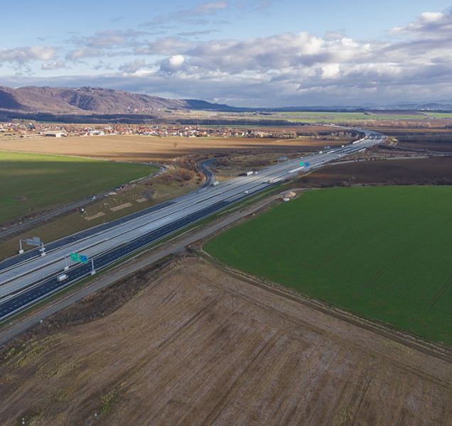 Kraj dá Dluhonicím peníze jako kompenzaci za provoz dálnice