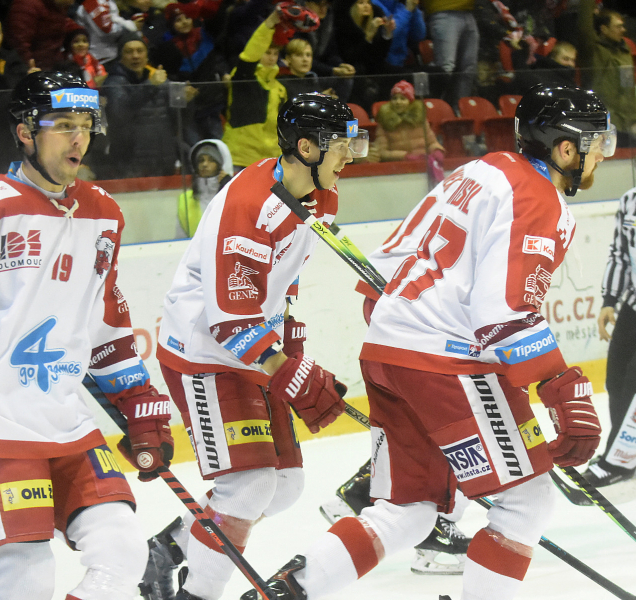 Mora s náhradními gólmany skolila Tygry