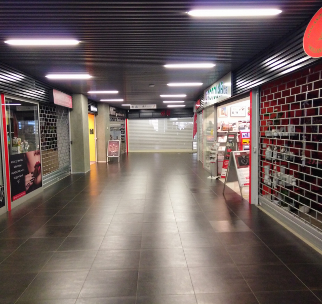 Roušky pro vás nemáme, nic pro vás nemáme, ale běda vám