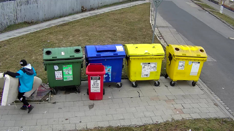 Jak strážníci a technické služby řeší problém černých skládek?