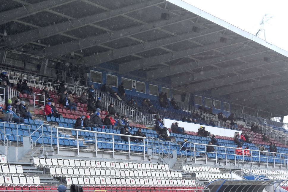 Fotbalové kluby chtějí konečně více diváků na stadionech