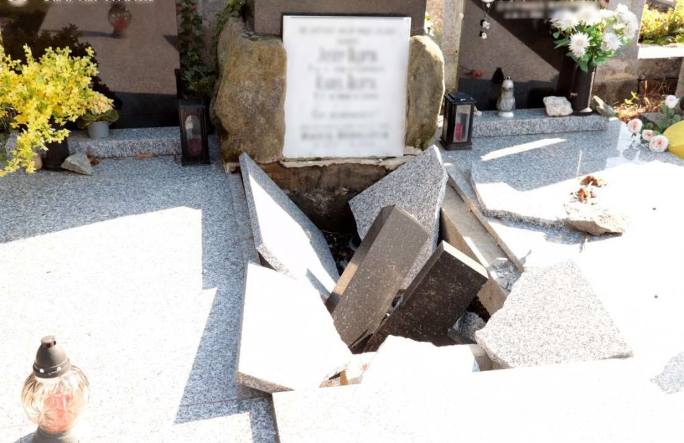 Policie dopadla muže, který poničil desítky hrobů