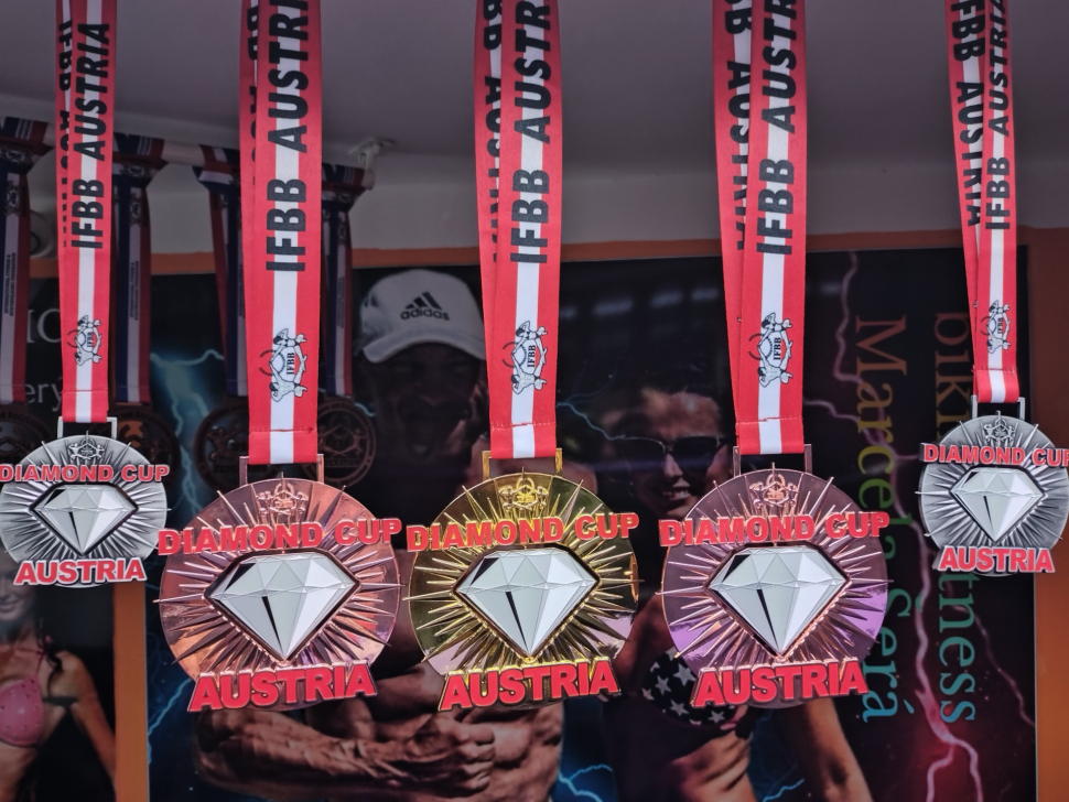 Kulturista Patrik Šerý veze medaile z Rakouska