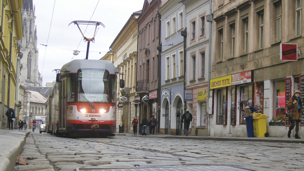 Odložená rekonstrukce 1. máje startuje, kritizované řešení z loňska zůstalo